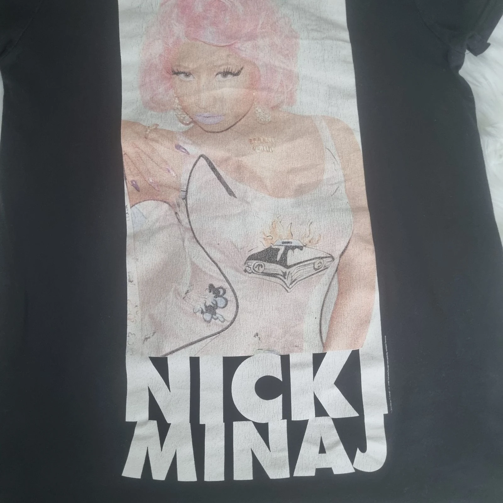 H&M DIVIDED Nicki Minaj Camiseta Gráfica – Negra con Peluca Rosa Gráfica – Talla S – photo 5